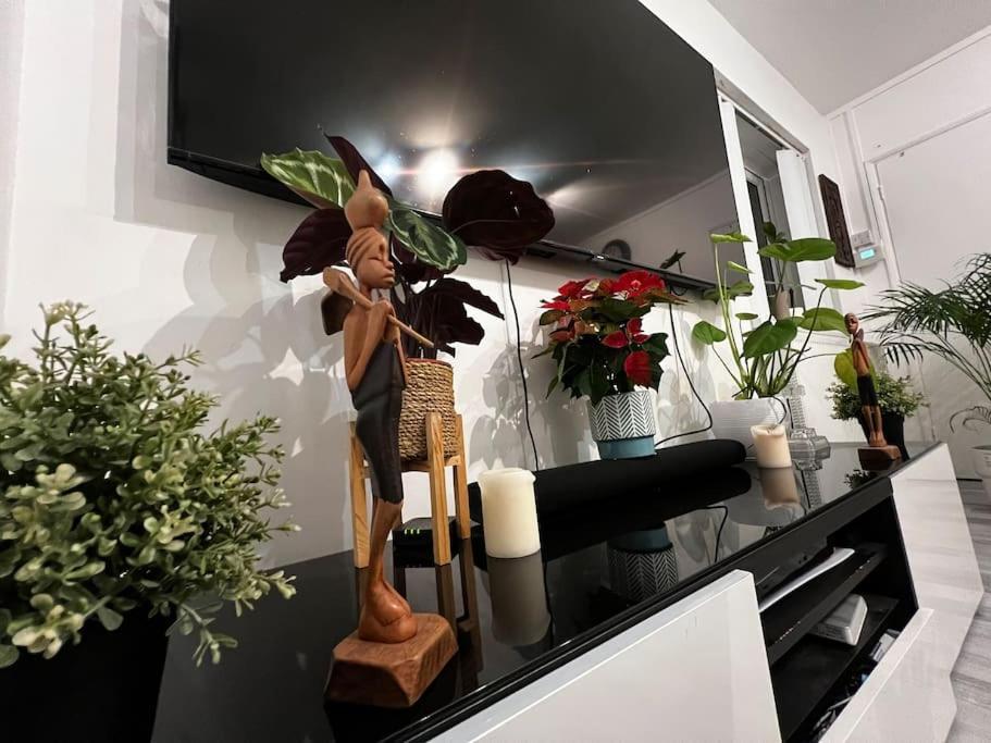 1-Bed Flat With Fast Wi-Fi In Prime Location 15Mins From Central ลอนดอน ภายนอก รูปภาพ