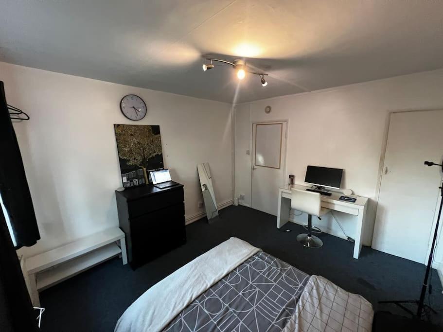 1-Bed Flat With Fast Wi-Fi In Prime Location 15Mins From Central ลอนดอน ภายนอก รูปภาพ